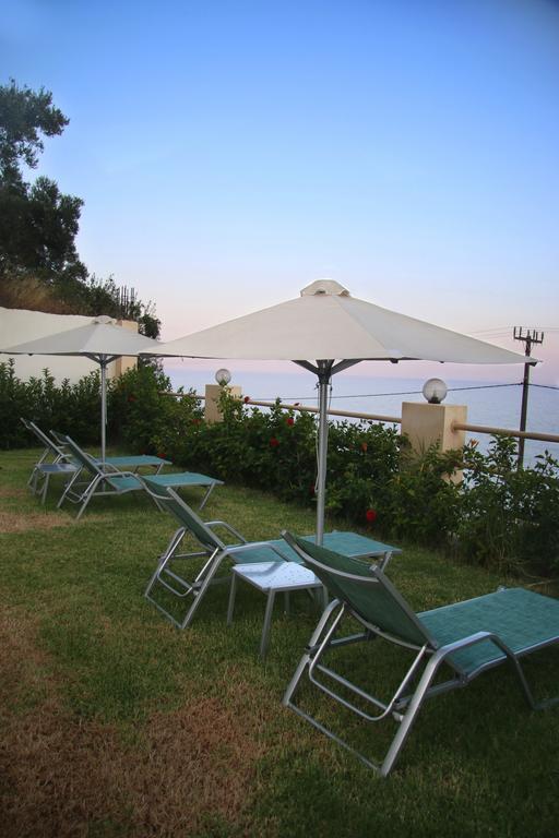 Santa Marina Apartments Rodakino Esterno foto