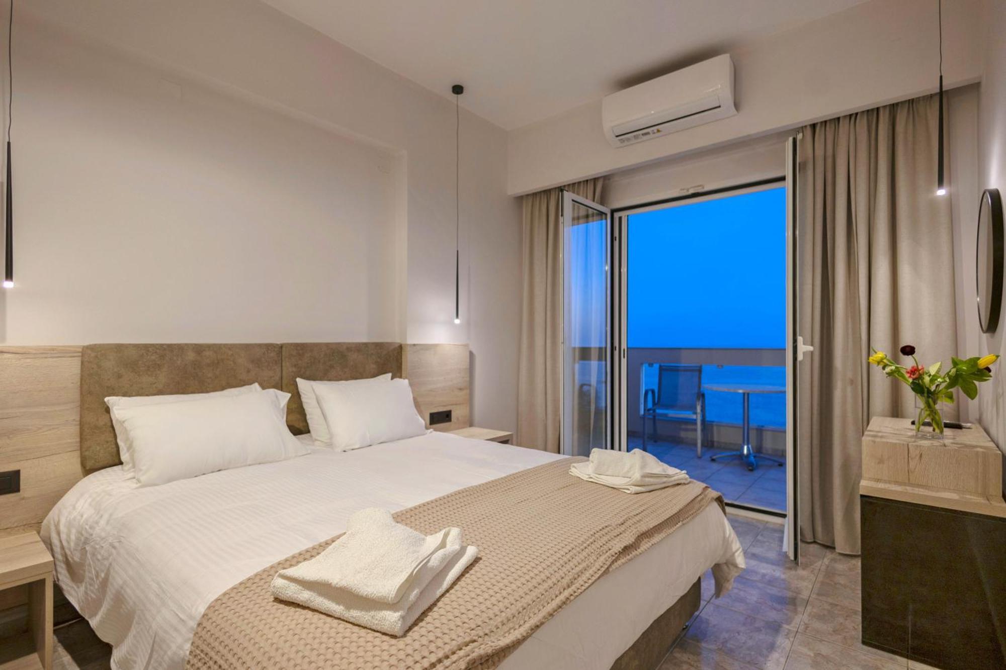 Santa Marina Apartments Rodakino Esterno foto